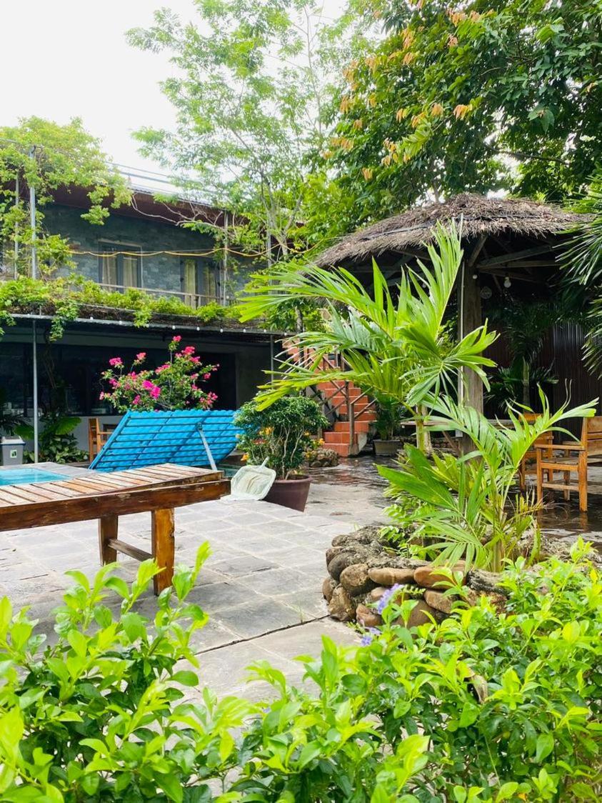 Jungle Boss Travel Lodge Phong Nha Esterno foto