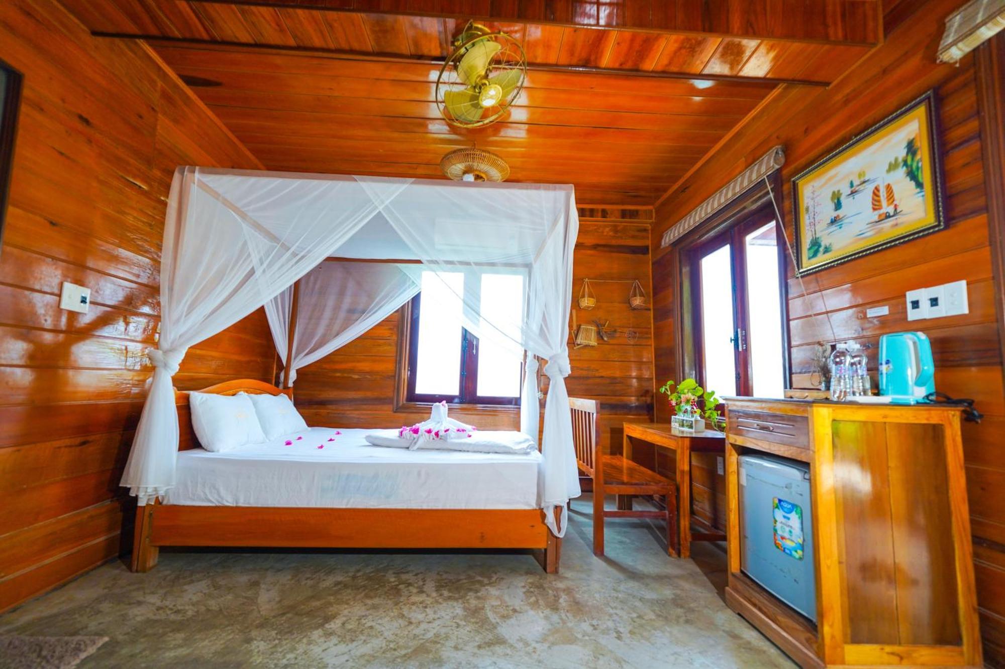 Jungle Boss Travel Lodge Phong Nha Esterno foto