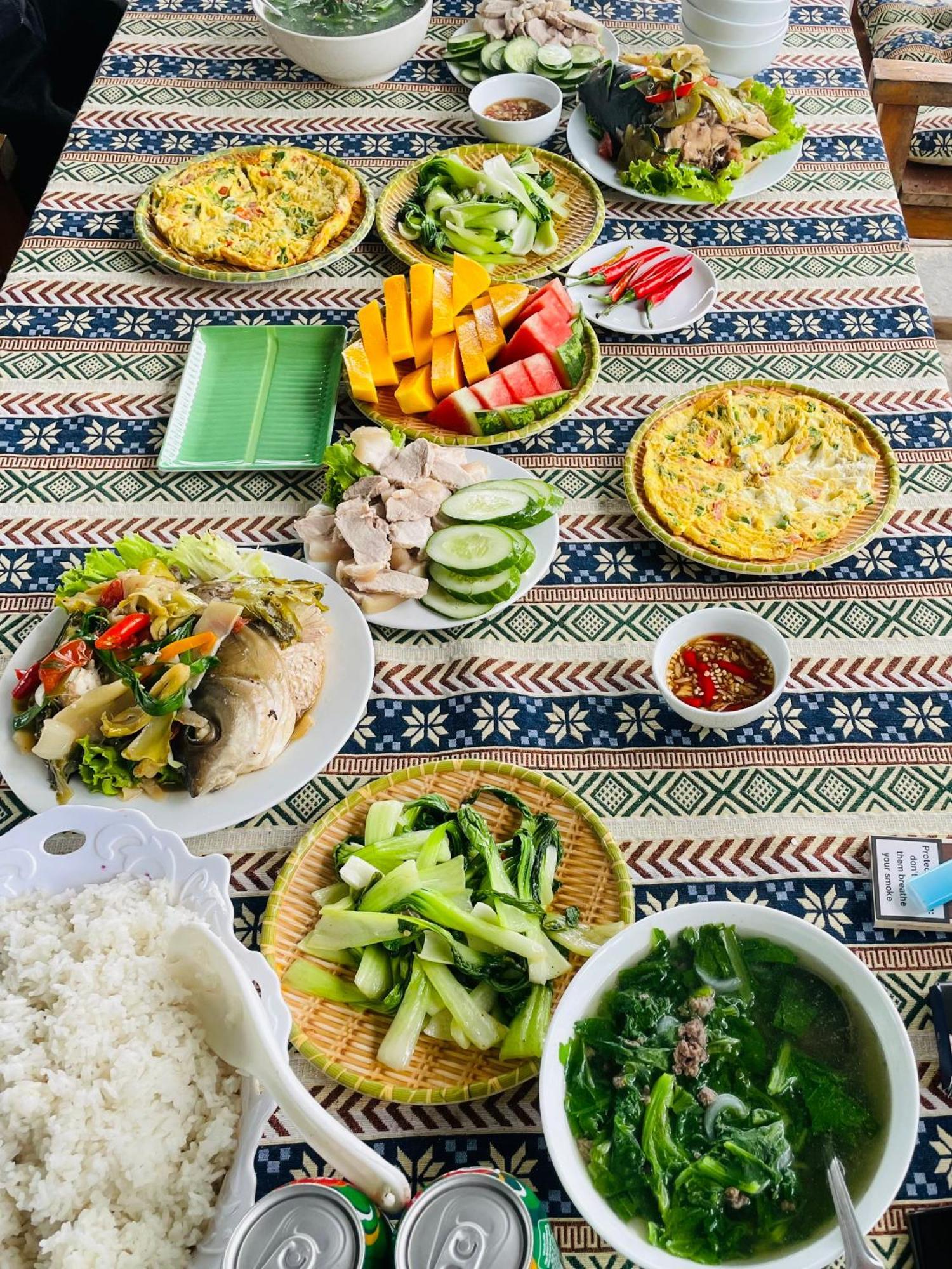 Jungle Boss Travel Lodge Phong Nha Esterno foto